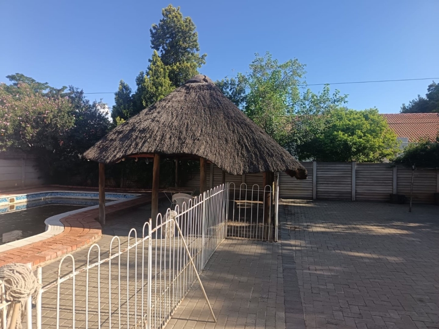3 Bedroom Property for Sale in Riviera Northern Cape
